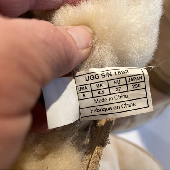 UGG Tan Shearling Winter Boots - Picture 15 of 16